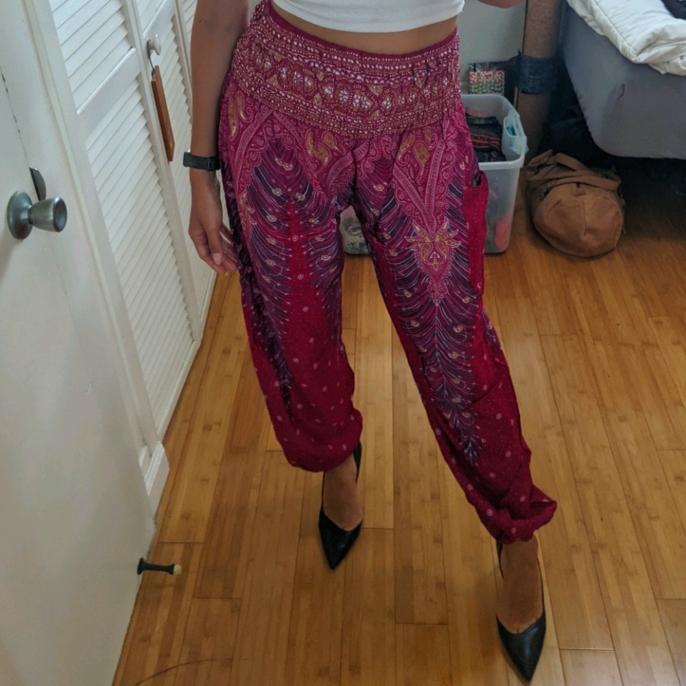 Red Print, Super Comfy Pants
